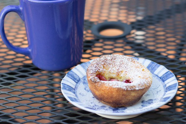 Buttermilk popovers with raspberry and lemon