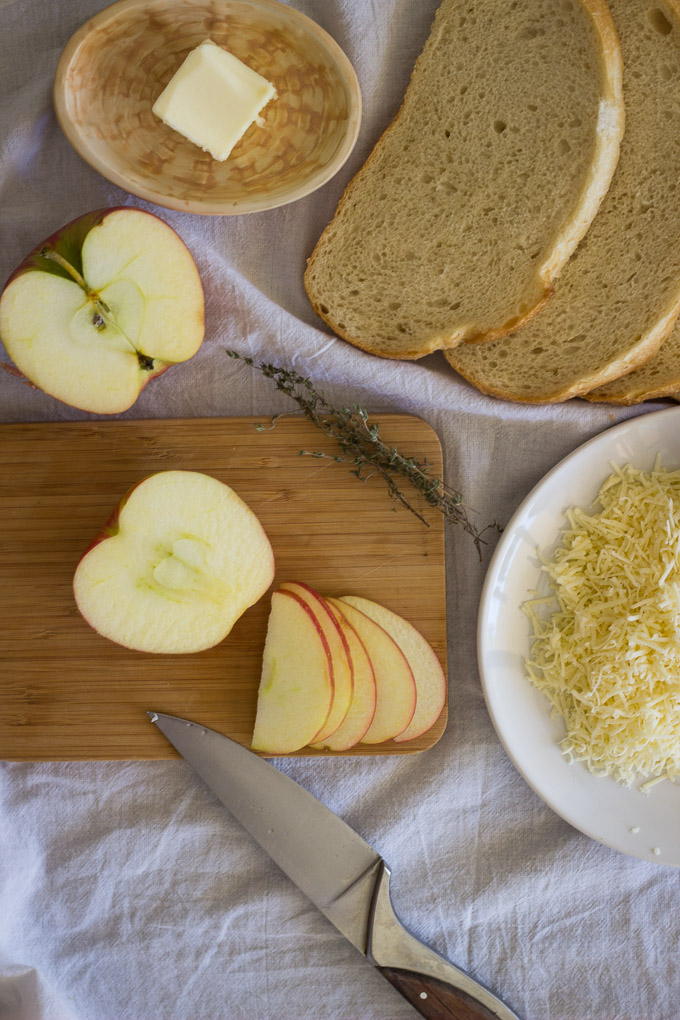 Apple and Cheddar Grilled Cheese-3